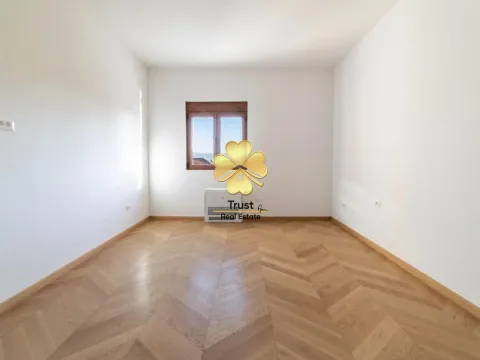 Izdavanje, trosoban stan, 142m², Gorica C, Podgorica - image 6