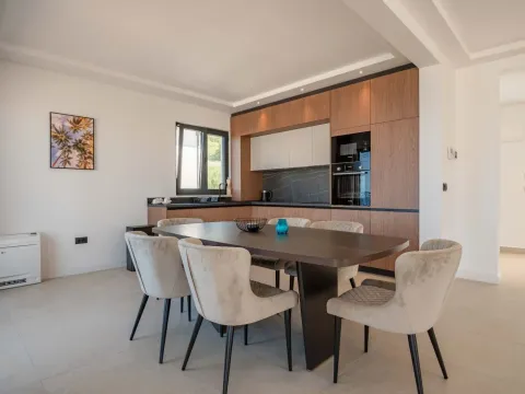 Prodaja, kuća, 318m², Reževići, Budva - image 22