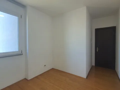 Rent, one bedroom apartment, 39m², Zabjelo, Podgorica - image 7