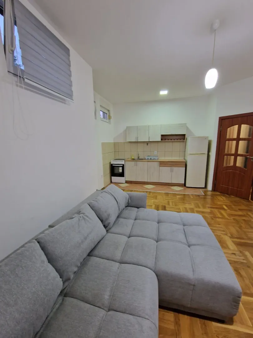 Prodaja, jednosoban stan, 37m², Blok 9, Podgorica