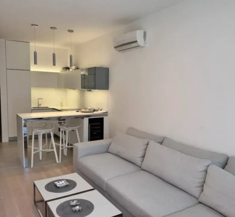 Sale, two bedroom apartment, 58m², Bečići, Budva