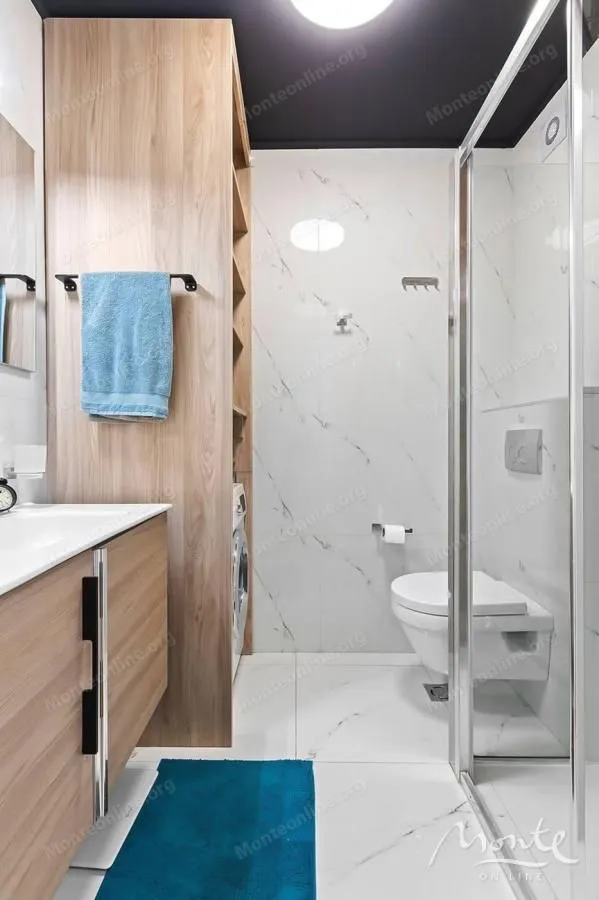 Prodaja, dvosoban stan, 68m², Centar, Tivat