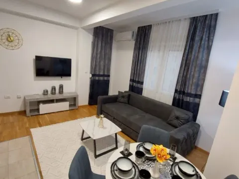 Izdavanje, jednosoban stan, 42m², Ljubović, Podgorica