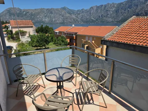 Sale, three bedroom apartment, 115m², Prčanj, Kotor - image 12