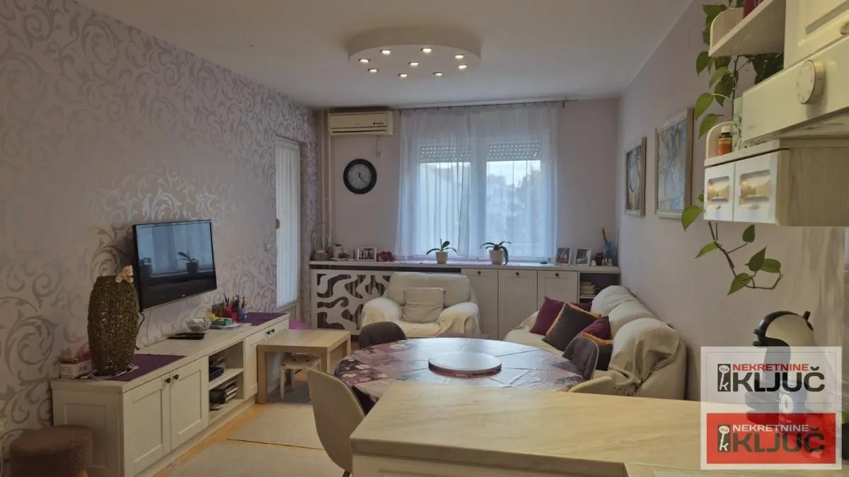 Sale, two bedroom apartment, 41m², Grbavica, Novi Sad Sve Podlokacije