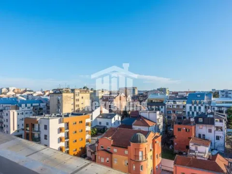 Stan in Južni Bulevar