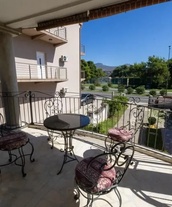 Sale, house, 270m², Masline, Podgorica