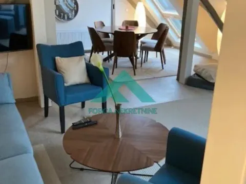 Izdavanje, trosoban stan, 107m², Stari Grad, Beograd - image 8