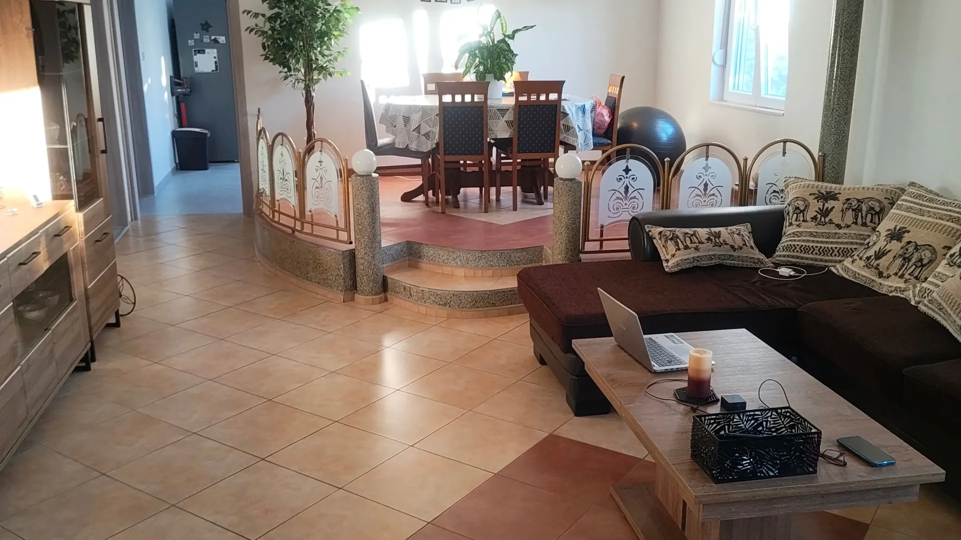 Sale, house, 360m², Donji Kokoti, Podgorica