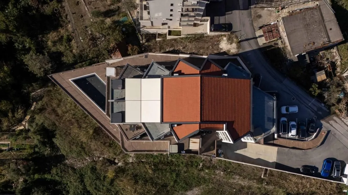 Prodaja, dvosoban stan, 153m², Tivat, Crna Gora