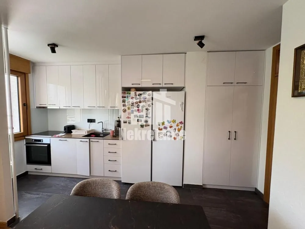 Prodaja, trosoban stan, 74m², Stari Grad, Beograd