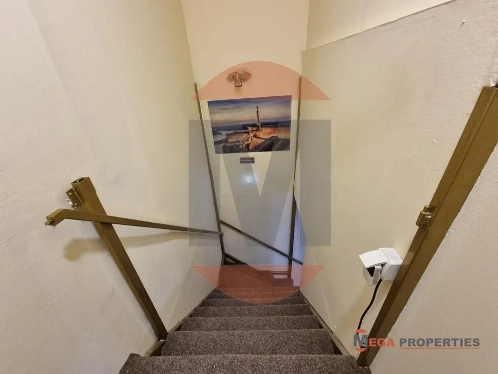 Prodaja, dvosoban stan, 62m², Slavujev Venac, Zvezdara Sve Podlokacije