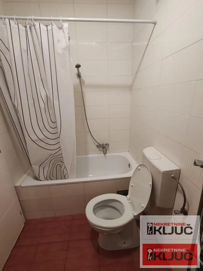 Prodaja, jednosoban stan, 36m², Bulevar patrijarha Pavla, Novi Sad Sve Podlokacije