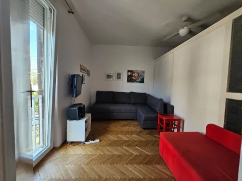 Izdavanje, jednosoban stan, 40m², Budva, Crna Gora - image 2