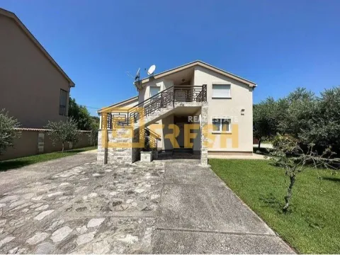 Izdavanje, dvosoban stan, 100m², Gornja Gorica, Podgorica - image 10