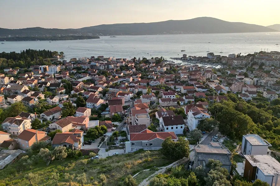 Sale, land lot, 2300m², Tivat, Crna Gora