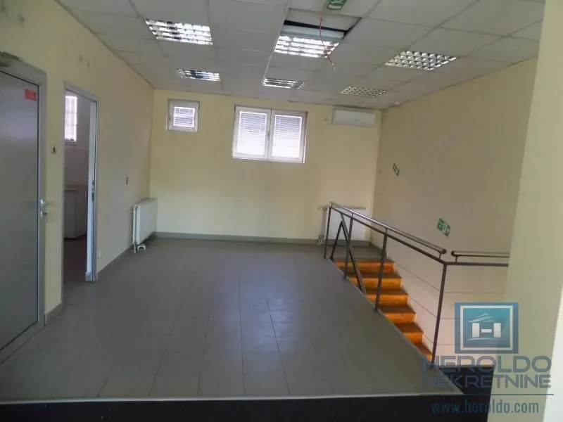 Rent, office space, 213m², Centar, Paraćin