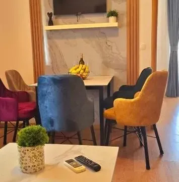 Izdavanje, dvosoban stan, 70m², Lastva Grbaljska, Kotor - image 9