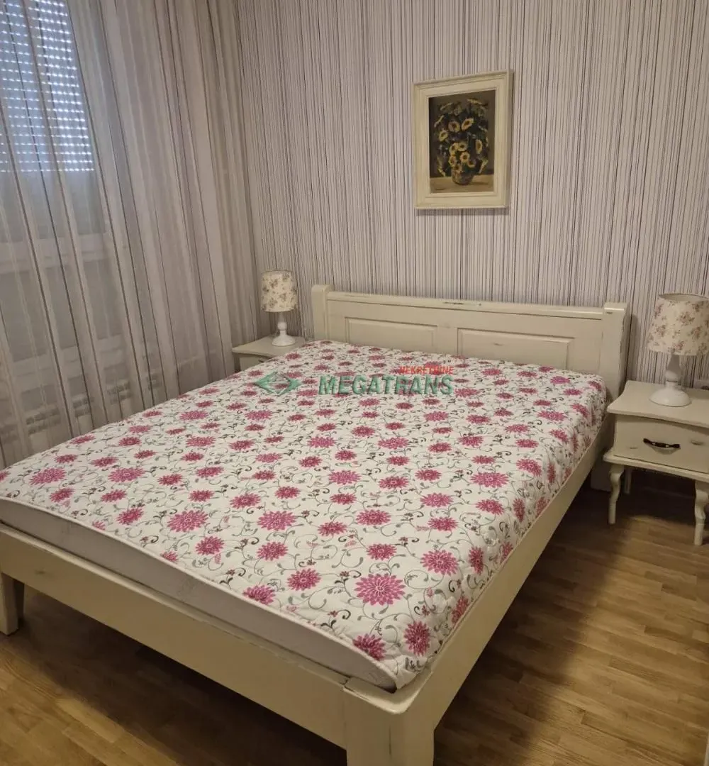Izdavanje, trosoban stan, 102m², Belvil, Beograd