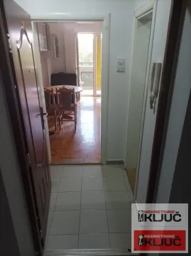 Izdavanje, jednosoban stan, 30m², Bulevar Evrope, Novi Sad Sve Podlokacije - image 5
