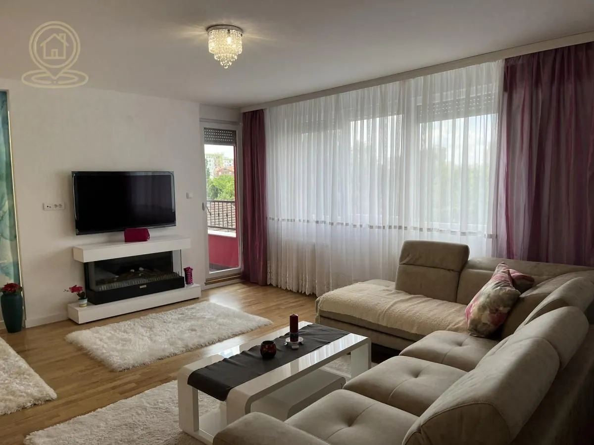 Prodaja, četvorosoban stan, 101m², Salajka, Novi Sad Sve Podlokacije