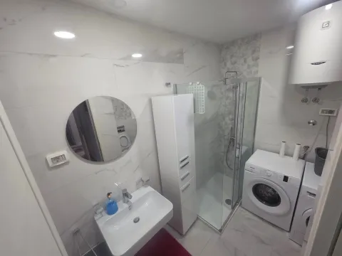 Rent, two bedroom apartment, 65m², Central Point, Podgorica - image 6