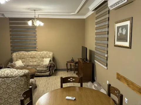 Izdavanje, kuća, 170m², Gornja Gorica, Podgorica - image 4