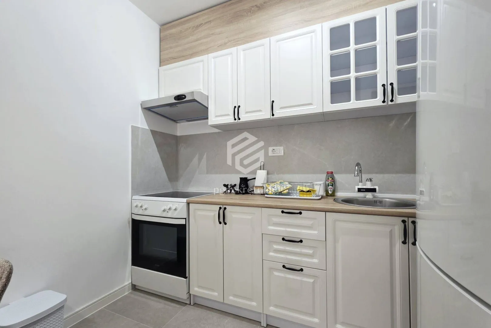 Rent, one bedroom apartment, 42m², Stari Aerodrom, Podgorica