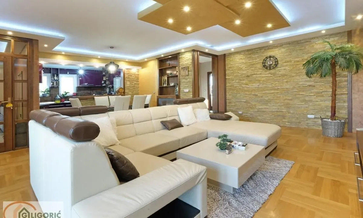 Prodaja, kuća, 460m², Arnajevo, Barajevo