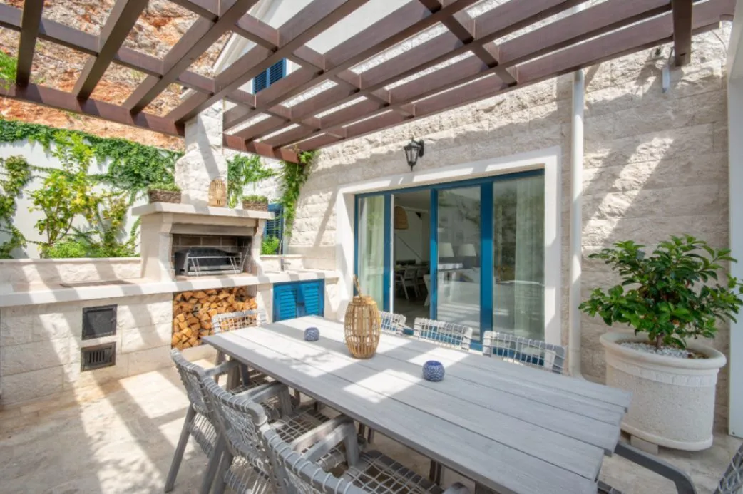 Rent, two bedroom apartment, 11111m², Luštica Bay, Tivat