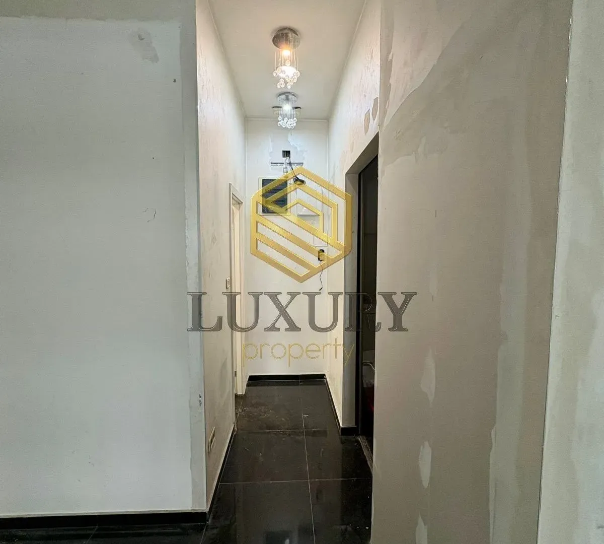 Rent, office space, 33m², City Kvart, Podgorica