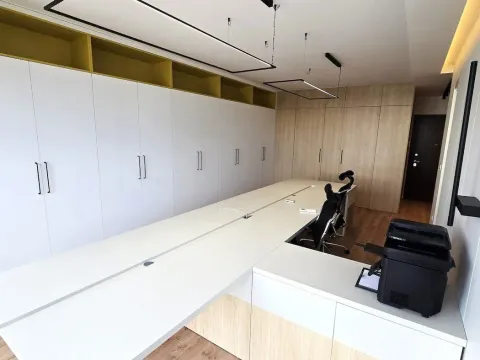 Rent, office space, 58m², Kod Capital Plaze, Podgorica - image 5