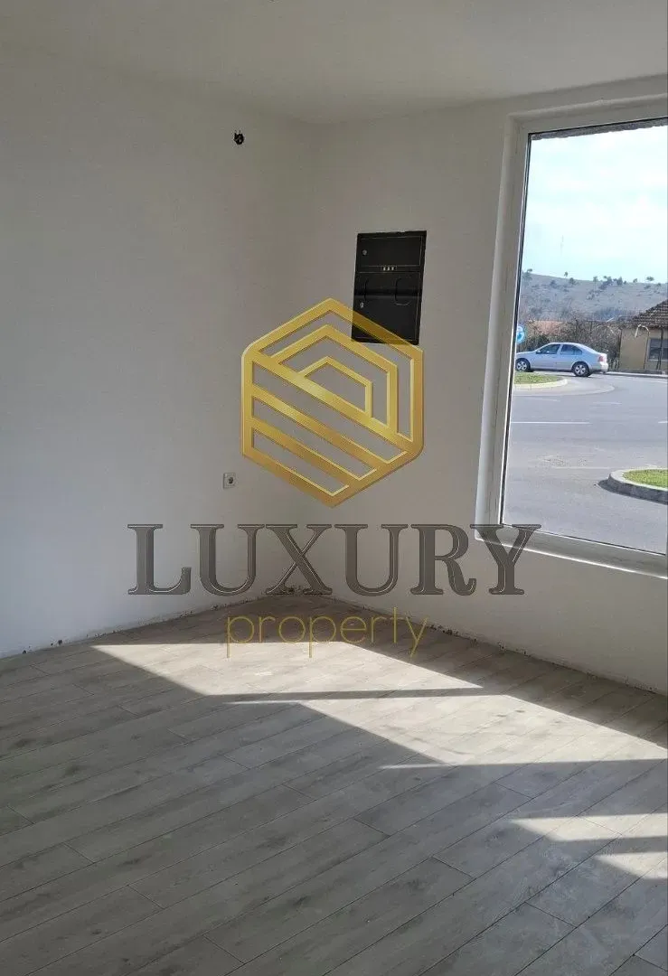 Izdavanje, poslovni prostor, 48m², Donja Gorica, Podgorica