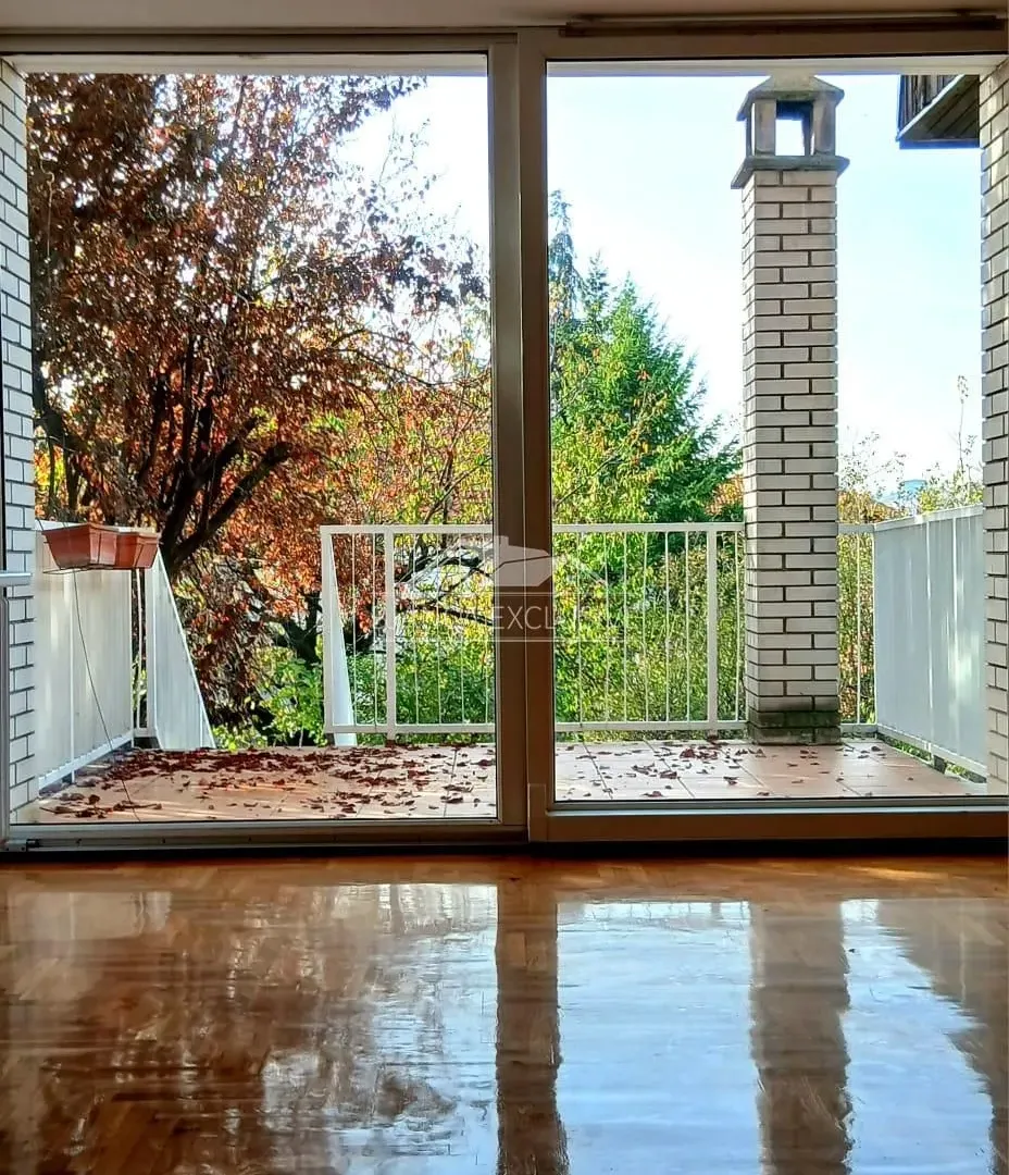 Prodaja, stan, 252m², Zvezdara Sve Podlokacije, Beograd