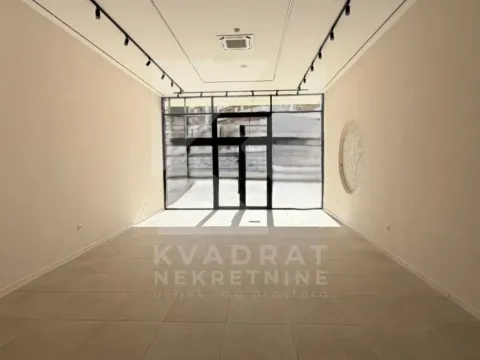 Rent, office space, 163m², Central Point, Podgorica - image 5