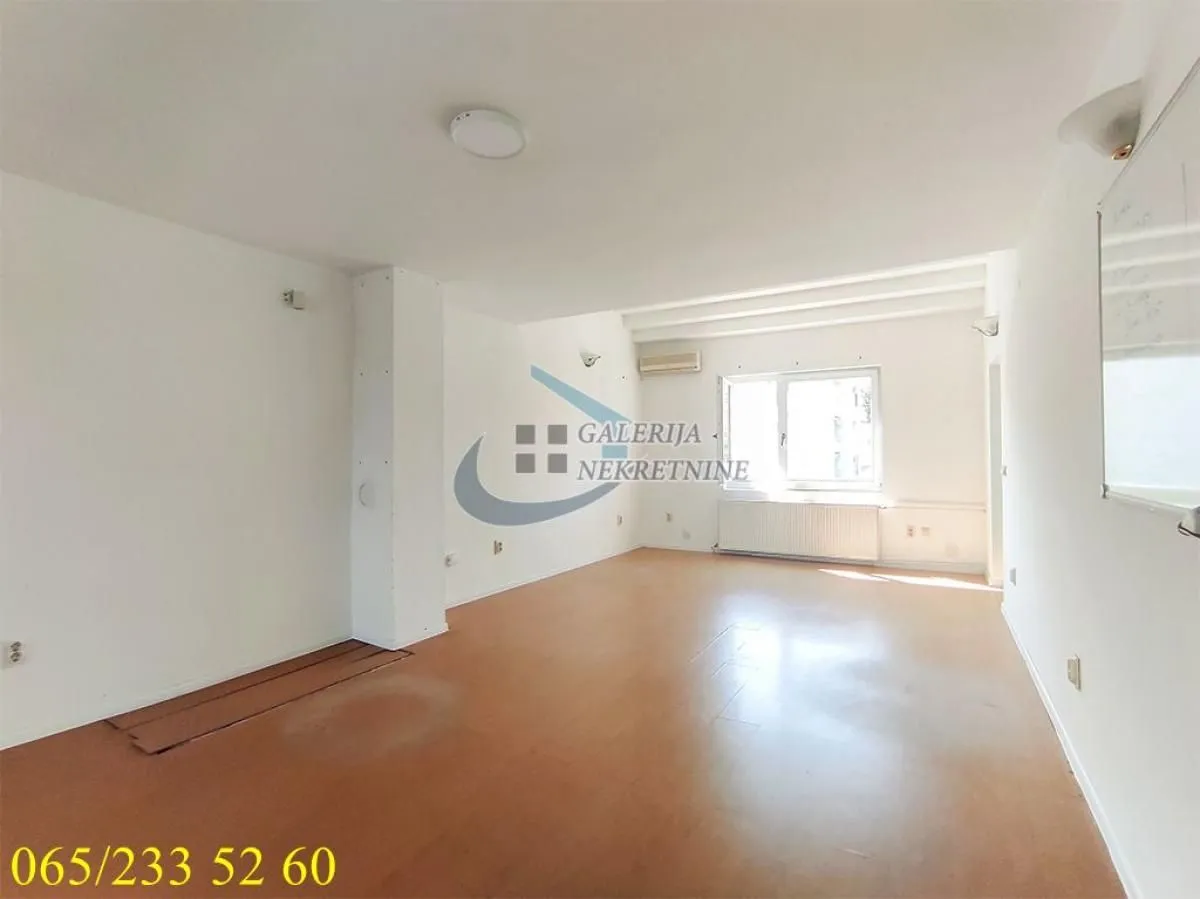 Rent, four bedroom apartment, 176m², Voždovac Sve Podlokacije, Beograd