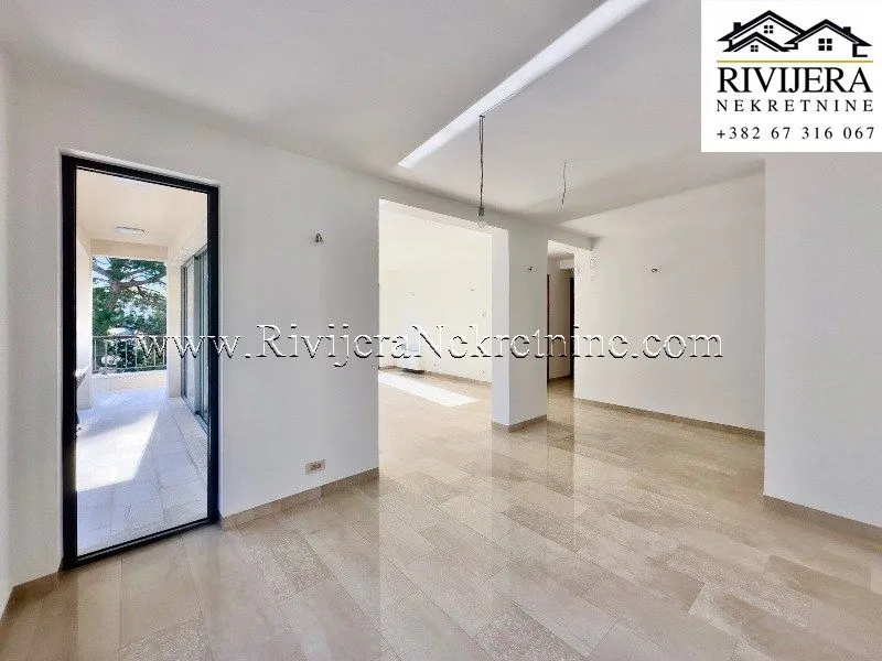 Prodaja, dvosoban stan, 161m², Muo, Kotor