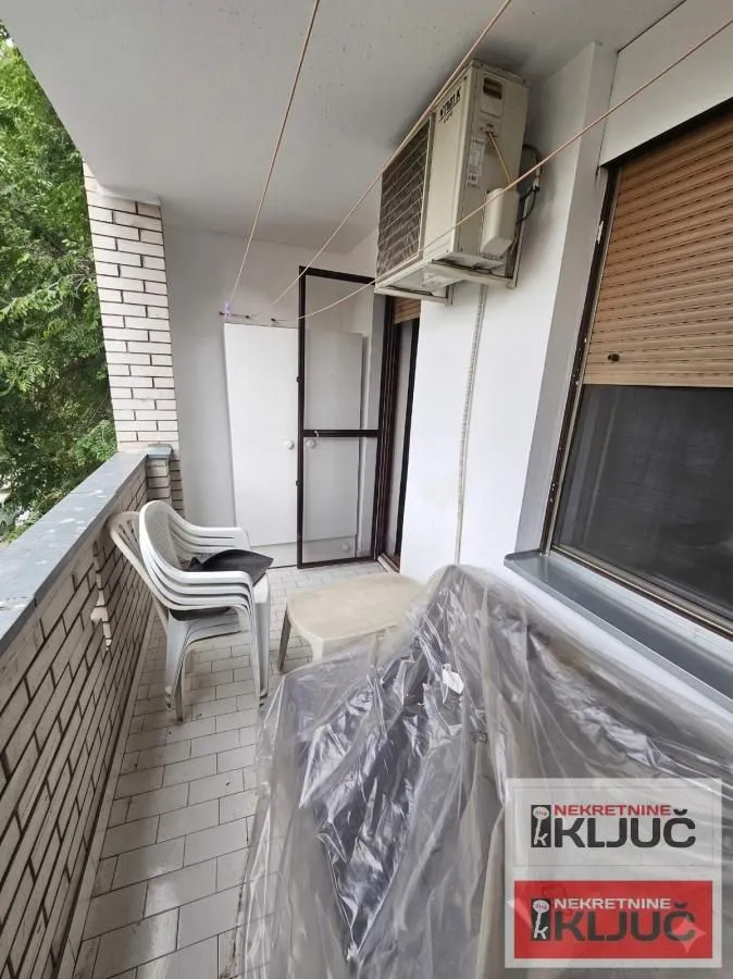 Prodaja, dvosoban stan, 58m², Sajmište, Novi Sad