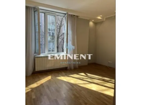 Izdavanje, trosoban stan, 82m², Kalenić Pijaca, Vračar Sve Podlokacije - image 1