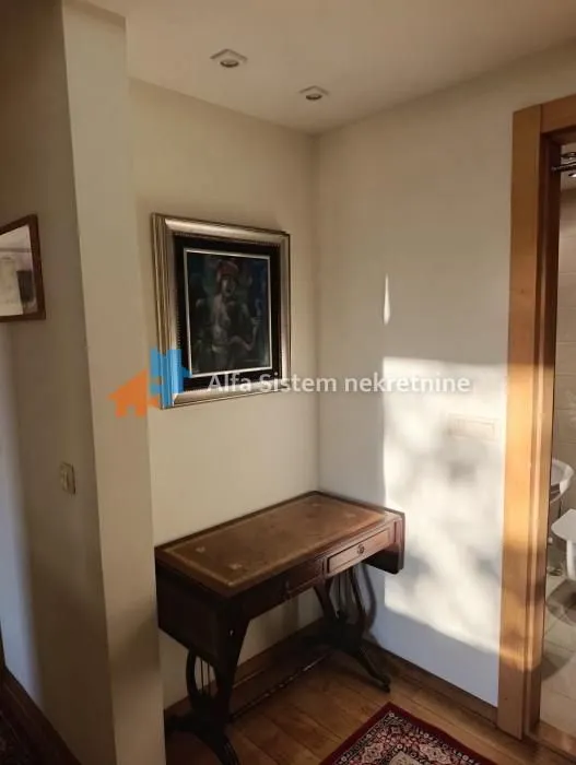 Izdavanje, trosoban stan, 76m², Čukarica, Beograd
