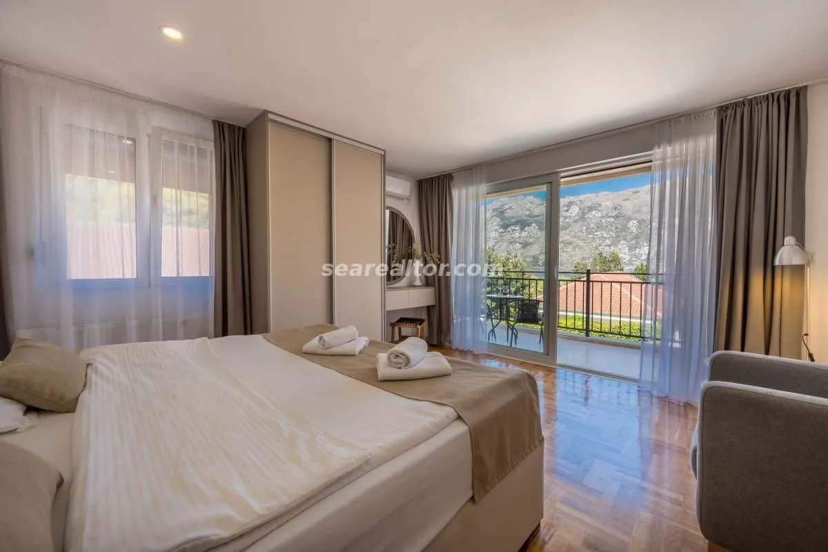 Prodaja, kuća, 240m², Stoliv, Kotor