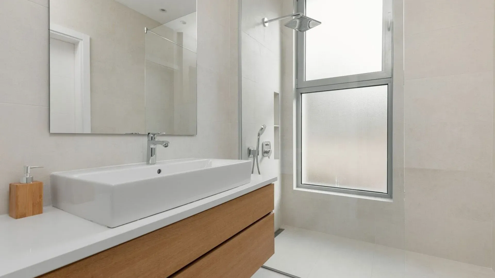 Rent, house, 273m², Marići, Tivat