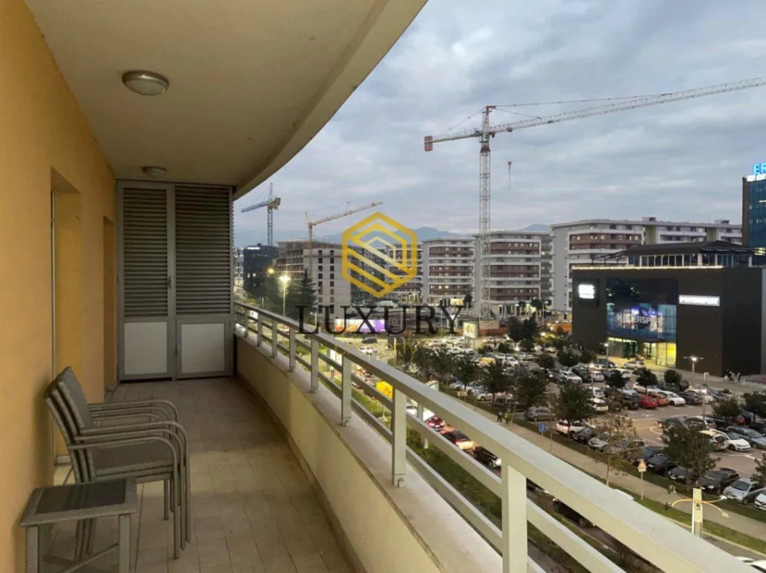 Izdavanje, dvosoban stan, 75m², City Kvart, Podgorica