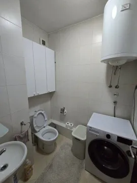 Izdavanje, dvosoban stan, 70m², Stari Aerodrom, Podgorica - image 6