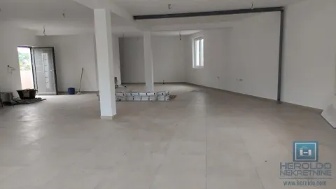 Rent, office space, 140m², Centar, Leskovac - image 10