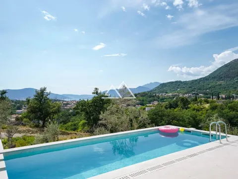Prodaja, kuća, 220m², Tivat, Crna Gora - image 2