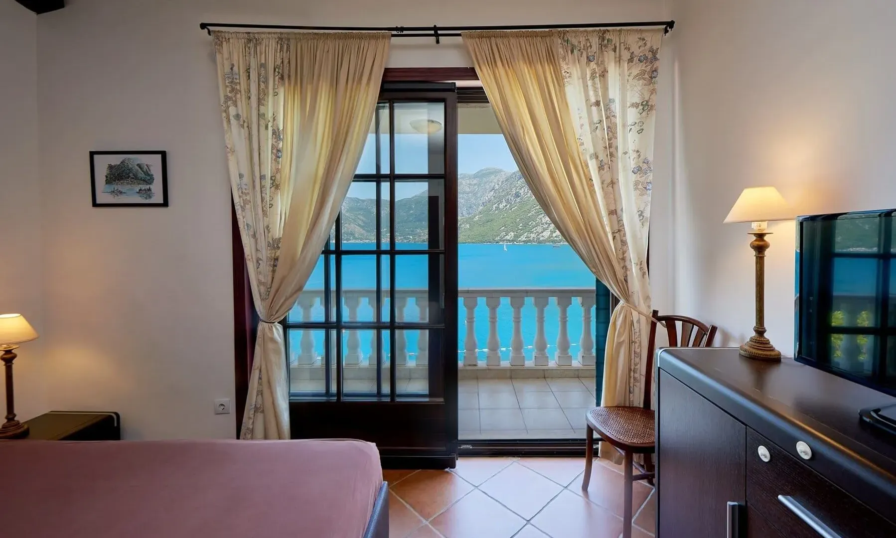 Sale, house, 235m², Kostanjica, Kotor
