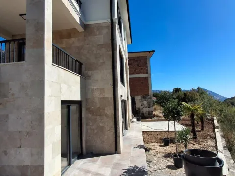 Sale, house, 750m², Markovići, Budva - image 2