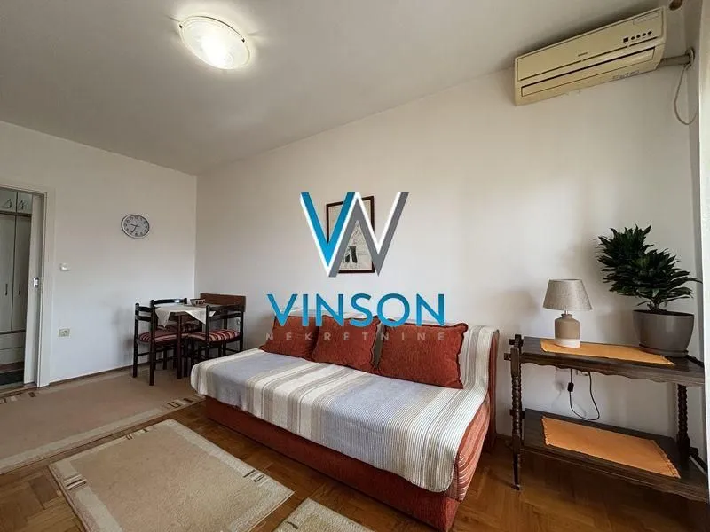 Izdavanje, jednosoban stan, 39m², Grbavica, Novi Sad Sve Podlokacije