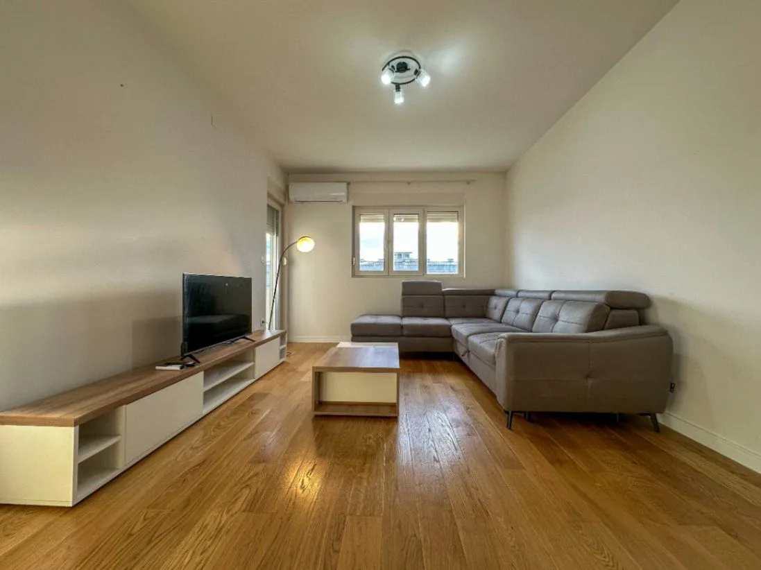 Prodaja, jednosoban stan, 49m², Central Point, Podgorica